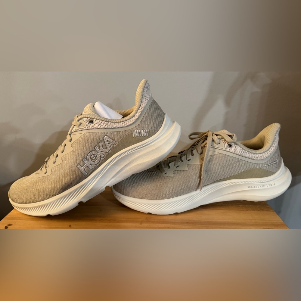 NIB Hoka Solimar Beige Running Shoes, Women’s